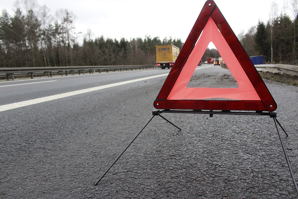 Unfall auf der Autobahn. Symbolfoto: pixabay