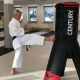 Freddy Plewe verfolgt mit seiner Karateschule ein besonderes Konzept. Foto: Susanne Monz
