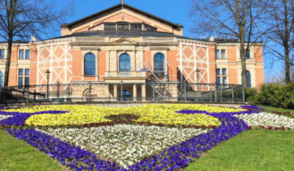 Das Festspielhaus in Bayreuth wird ab Herbst weitersaniert. Archivbild: Redaktion