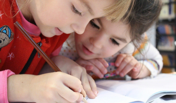 Wegen einer Stelle der Jugendarbeit an Schulen (JaS) hatten zahlreiche Stadträte im Jugendausschuss eine andere Meinung als die Stadtverwaltung. Symbolbild: Pixabay.