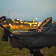 Unbekannte haben in Schwabach in einen Kinderwagen uriniert und gespuckt. Symbolfoto: pexels