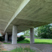 Die Hochbrücke in Bayreuth muss abgerissen und neu gebaut werden. Foto: Katharina Adler