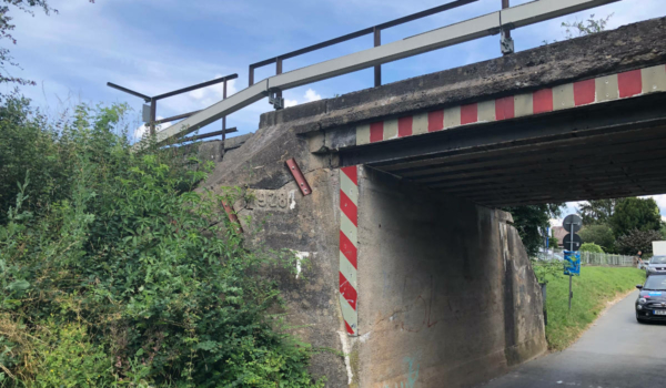 Im Bayreuther Süden soll eine Eisenbahnbrücke erneuert werden. Foto: Ricarda Schoop