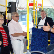 Anette Kramme (SPD) besucht das Busunternehmen Habo in Unterwaiz. Foto: SPD Bayreuth