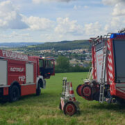 Die Feuerwehr Bindlach wurde zu einer tiefschwarzen Rauchsäule gerufen. Foto: Feuerwehr Bindlach