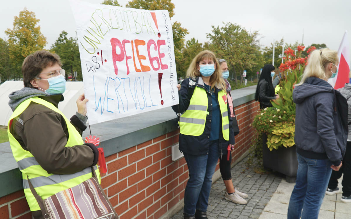 Streik am Bayreuther Klinikum: Angestellte demonstrieren. Foto: Raphael Weiß