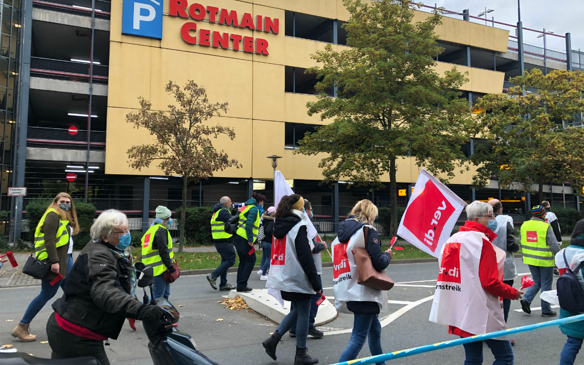 Der öffentliche Dienst hat am 19.10.2020 auch in Bayreuth gestreikt. Die Beschäftigten fordern höhere Löhne. Foto: Katharina Adler