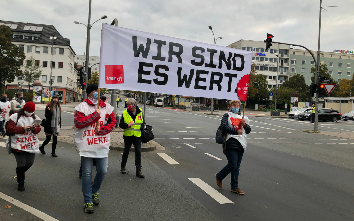 Der öffentliche Dienst hat am 19.10.2020 auch in Bayreuth gestreikt. Die Beschäftigten fordern höhere Löhne. Foto: Katharina Adler