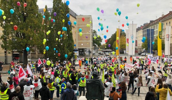 Der öffentliche Dienst hat am 19.10.2020 auch in Bayreuth gestreikt. Die Beschäftigten fordern höhere Löhne. Foto: Katharina Adler