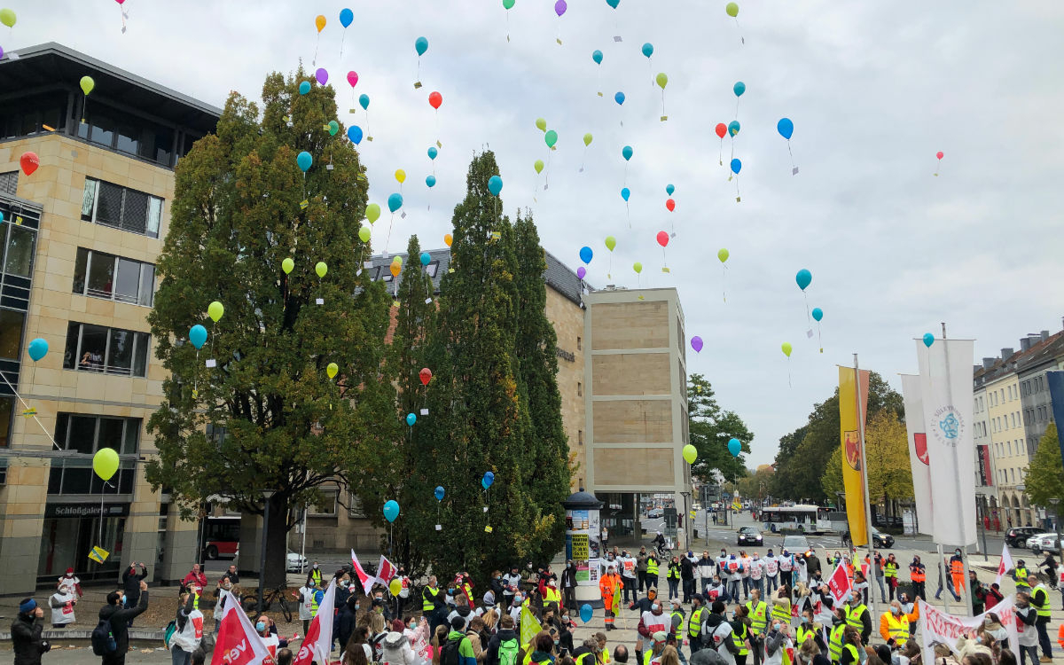 Der öffentliche Dienst hat am 19.10.2020 auch in Bayreuth gestreikt. Die Beschäftigten fordern höhere Löhne. Foto: Katharina Adler