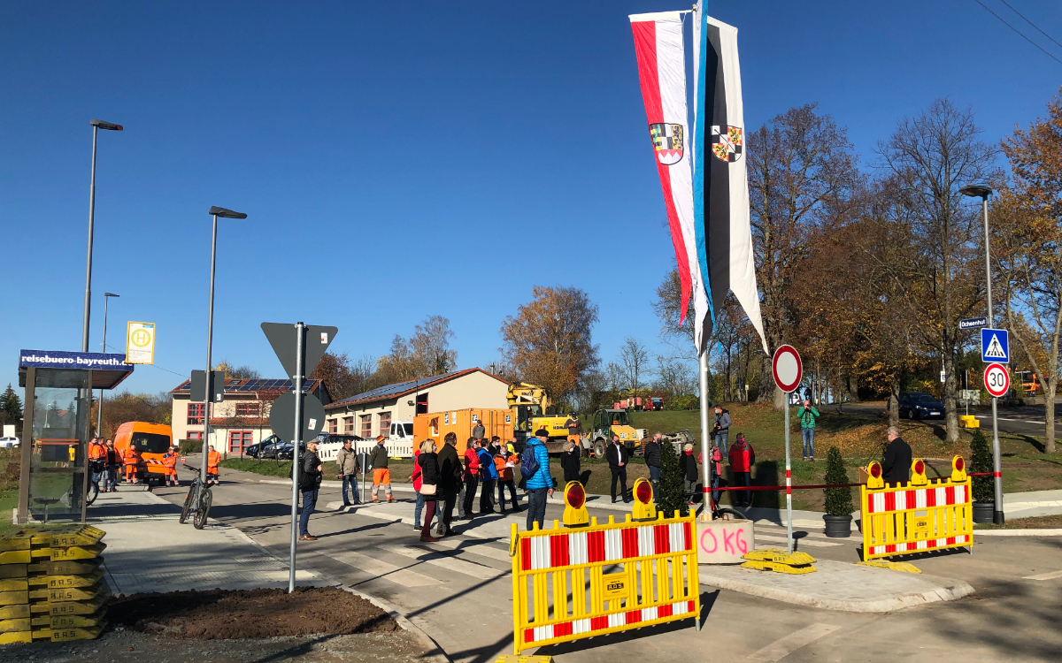 Am Donnerstag (5.11.2020) ist der Kreisverkehr Königsallee / Ochsenhut / Eremitenhofstraße für den Verkehr freigegeben worden. Foto: Raphael Weiß