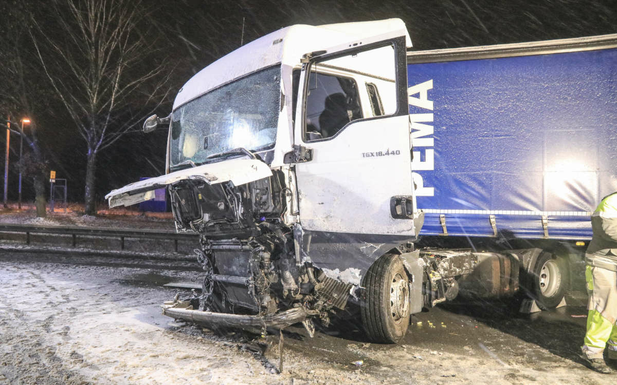 Unfall auf der A73 im Kreis Bamberg. Foto: News5/Merzbach