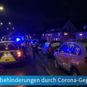 Corona-Gegner blockierten mit bemalten Autos die A73. Foto: Polizei Mittelfranken