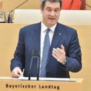 Am Dienstag, 5. April 2022, gab es eine Ministerratssitzung zu den Folgen der Corona-Pandemie und des Ukraine-Krieges. Die Ergebnisse wurden bei einer Pressekonferenz verkündet. Symbolfoto: Bildarchiv Bayerischer Landtag, Foto: Rolf Poss