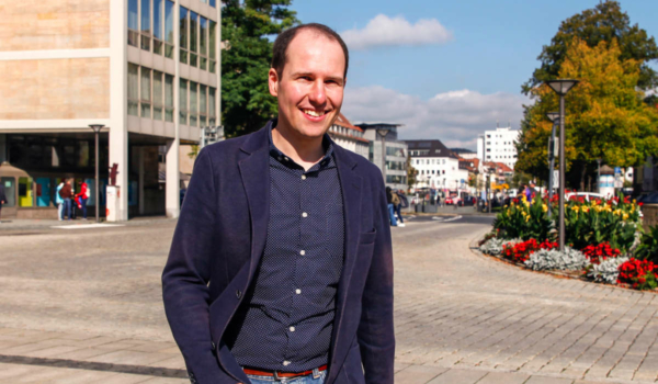 Tim Pargent, Mitglied des Bayerischen Landtags aus Bayreuth, attestiert der Kanzlerkandidatin Annalena Baerbock einen „klaren politischen Kompass“. Foto: Hans-Jürgen Herrmann