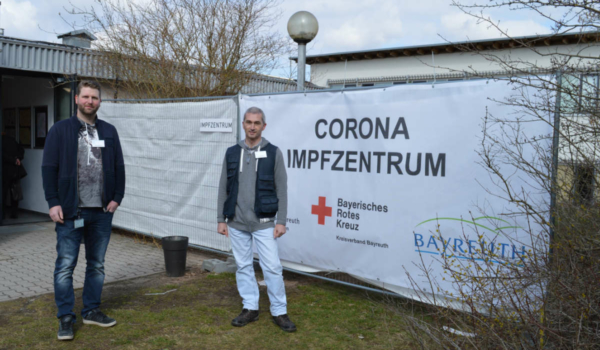 Am Donnerstag (18.3.2021)hat das Landratsamt Bayreuth einen besonderen Einblick in die in die ehrgeizige Bekämpfung der Corona Pandemie seiner Mitarbeiter gegeben. Foto: Raphael Weiß 