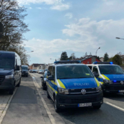 Polizist wehr Angreifer mit Schuss ab. Dieser wird heute (22.4.) dem Haftrichter vorgeführt. Foto: News5/Merzbach