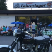 Das Bikerlokal Fahrerlager in Warmensteinach ist seit jeher Adresse für die Freunde der Freiheit auf zwei Rädern, doch es gibt ein Problem. Foto: Fahrerlager/Archiv