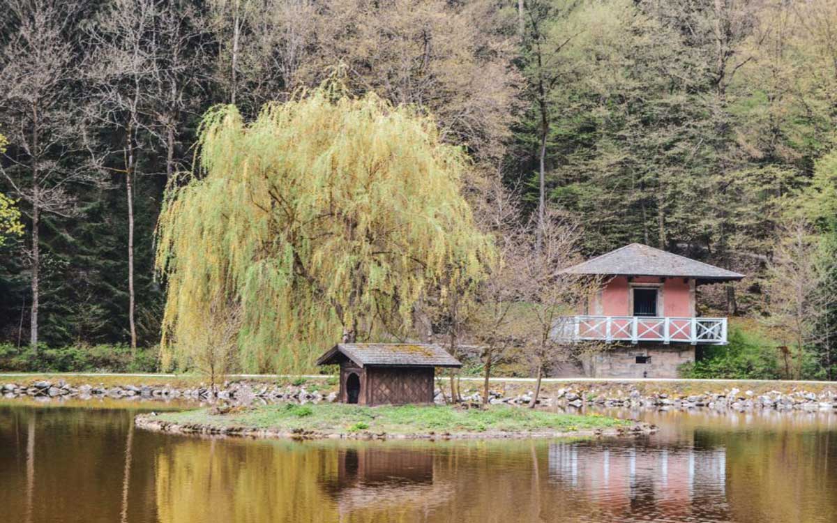 Italienflair in der Fränkischen Schweiz: Das Schloss Fantaisie in Eckersdorf. Foto: Alexandra Baier