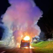 Auf der A70 bei Wonsees ist am Freitagabend (21. Mai) ein Auto ausgebrannt. Bild: Verkehrspolizei Bayreuth