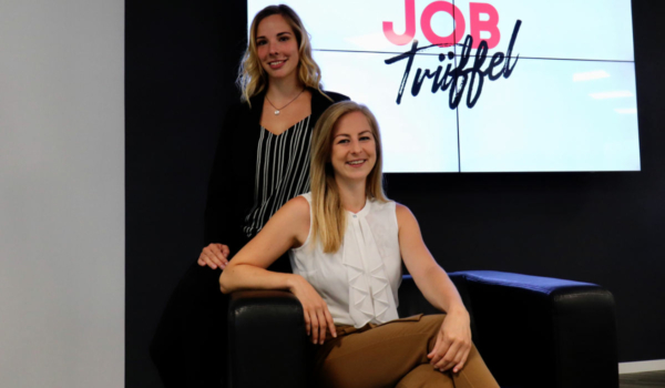 Patricia Knoll und Olivia Hofmann - die Gründerinnen aus Bayreuth starten mit ihrem Start-up Jobtrüffel durch. Bild: privat