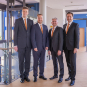 Der Gesamtvorstand der VR Bank Bayreuth-Hof eG (v.l.n.r.: Bernd Schnabel, Jürgen Dünkel, Jürgen Handke und Dr. Markus Schappert). Foto: VR Bank Bayreuth-Hof eG
