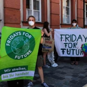 Fridays For Future in Bayreuth: Vor dem Demonstrationszug. Bild: Jürgen Lenkeit