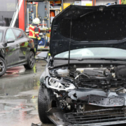 Unfall bei einem Möbelhaus in Bindlach. Foto: Kettel/NEWS5