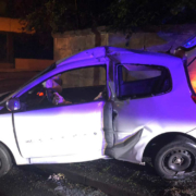 Verkehrsunfall am Wittelsbacherring in Bayreuth: Ein Auto krachte gegen eine Laterne. Foto: Privat