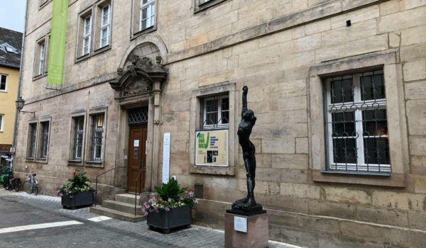 Das Alte Barockrathaus in Bayreuth muss wegen eines Wasserschadens bis auf Weiteres geschlossen werden. Bild: Michael Kind