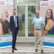 Landrat Florian Wiedemann beim Start der Impftour durch die Bayreuther Gemeinden. Foto: Landratsamt Bayreuth