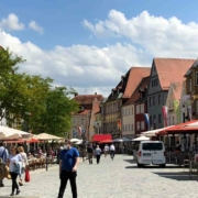 Zum Start des Bayreuther Volksfestes am Freitag (3. Juni 2022) kommt es wegen des Festumzuges zu Verkehrsbehinderungen. Archivfoto: Jürgen Lenkeit