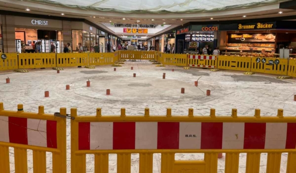 Rotmain-Center Bayreuth: Hier stand einmal der Brunnen im Erdgeschoss. Bild: privat