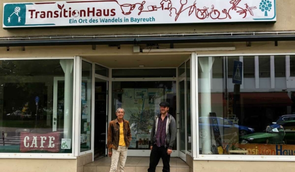 Das TransitionHaus in Bayreuth: Inge Zerrener-Fritzsche und David Kienle wollen mit ihrem Ort der Begegnung einen zu einem Wertewandel in der Stadt beitragen. Bild: Jürgen Lenkeit