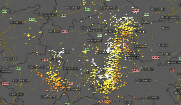 Blitze über Bayreuth: Hier hat der Blitz besonders häufig eingeschlagen. Foto: Screenshot / Kachelmanwetter.com