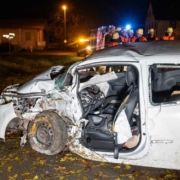 Schwerer Unfall im Kreis Forchheim: Vier Personen wurden verletzt, darunter ein achtjähriges Kind. Bild: News5/Merzbach