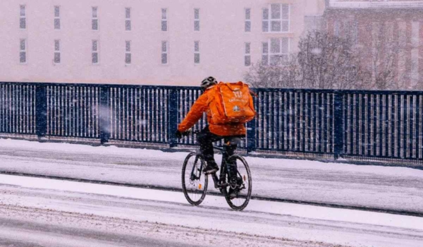 Fahrradfahren in Bayreuth: Im Winter sollen die Radwege mit noch mehr Salz als im Vorjahr gestreut werden. Symbolbild: Pixabay