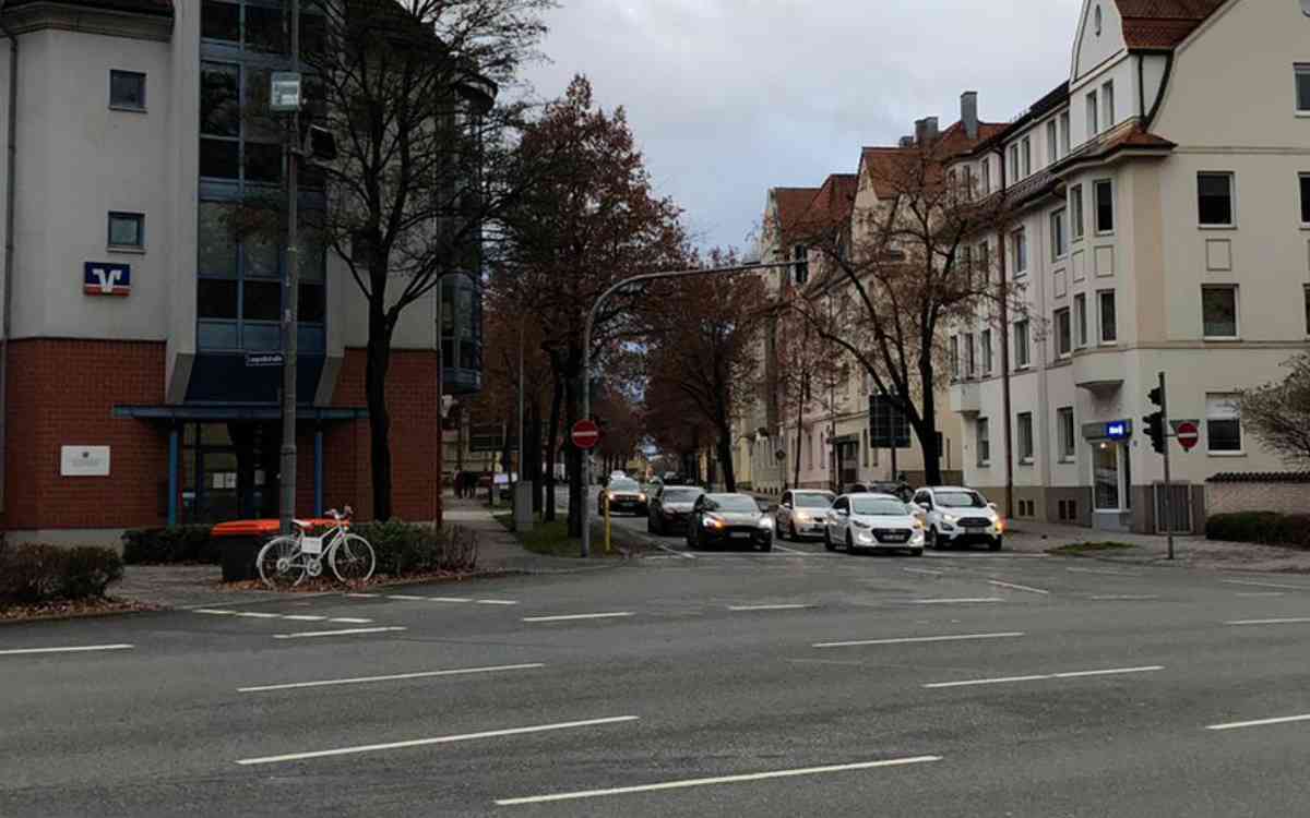 Die Pläne der Stadt Bayreuth, wie die Bismarckstraße und die Erlanger Straße neu gestaltet werden sollen, liegen ab Montag (7. März 2022) für etwa einen Monat im Rathaus aus. Archivbild: Michael Kind