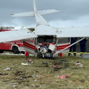 In Coburg in Oberfranken ist am Freitag, 28.01.2022 ein Flugzeug abgestürzt. Eine Person starb nach dem Unfall in der Notaufnahme. Bild: NEWS5/Ittig