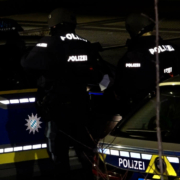 Im Klinikum Naila hat ein Patient am Donnerstag (11. Februar 2022) mit einer Waffe geschossen. Die Polizei nahm den Mann fest. Bild: News5/Fricke