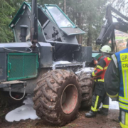 Feuer in einem Wald bei Bindlach ausgebrochen. Foto: Feuerwehr Bindlach