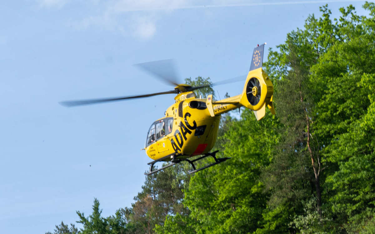Der Rettungshubschrauber Christoph 20 flog zu einem schweren Motorradunfall bei Plankenfels. Bild: BRK Kreisverband Bayreuth