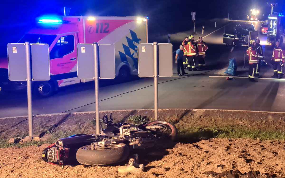 Kemnath: Zwei Motorradfahrer wurden bei einem Unfall am Sonntag (22. Mai 2022) lebensgefährlich verletzt: Bild: News5/Wellenhöfer